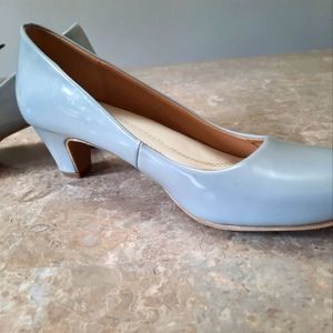 {10} Journee Collection- Gray Heel